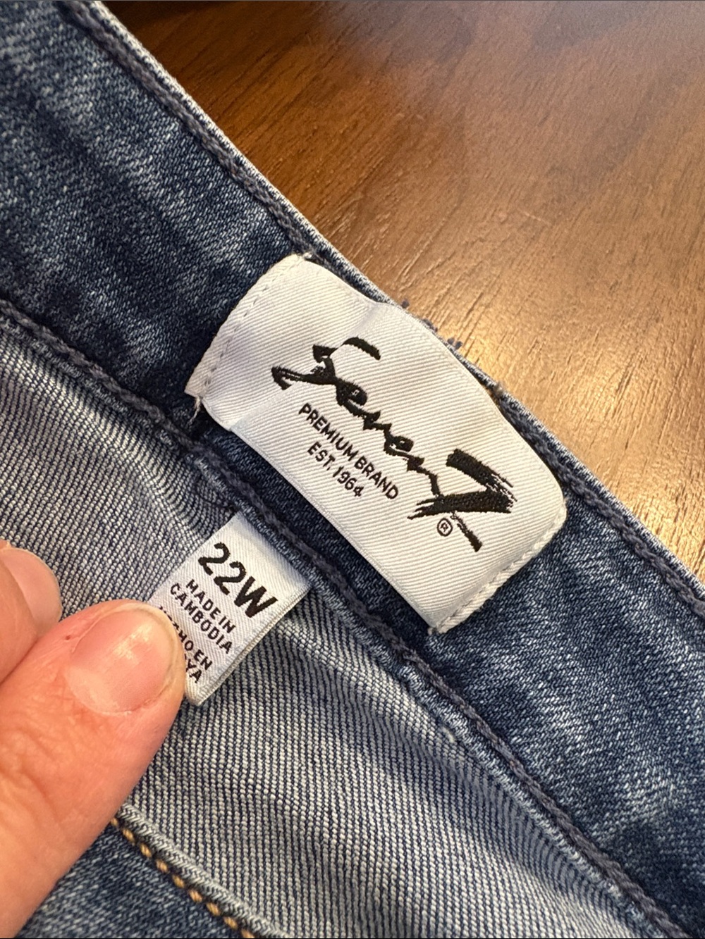 Seven7 Men’s Relaxed Jeans in Light Blue Denim